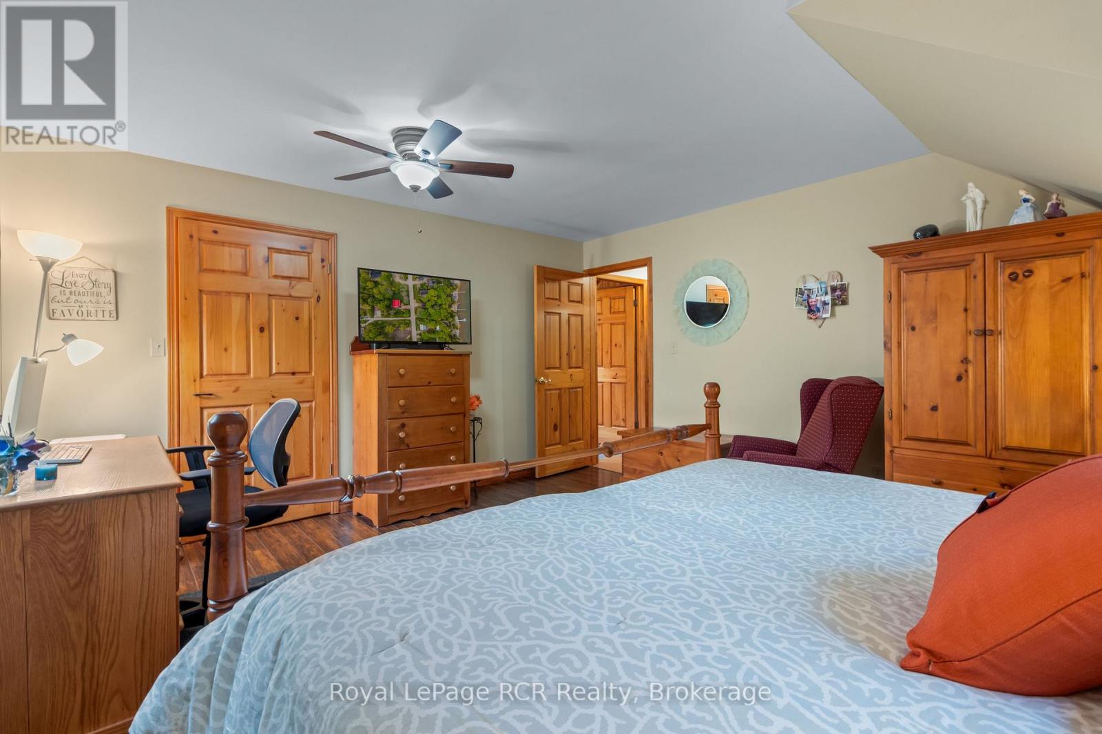 625 Mallory Beach Road, South Bruce Peninsula, Ontario  N0H 2T0 - Photo 20 - X12205106