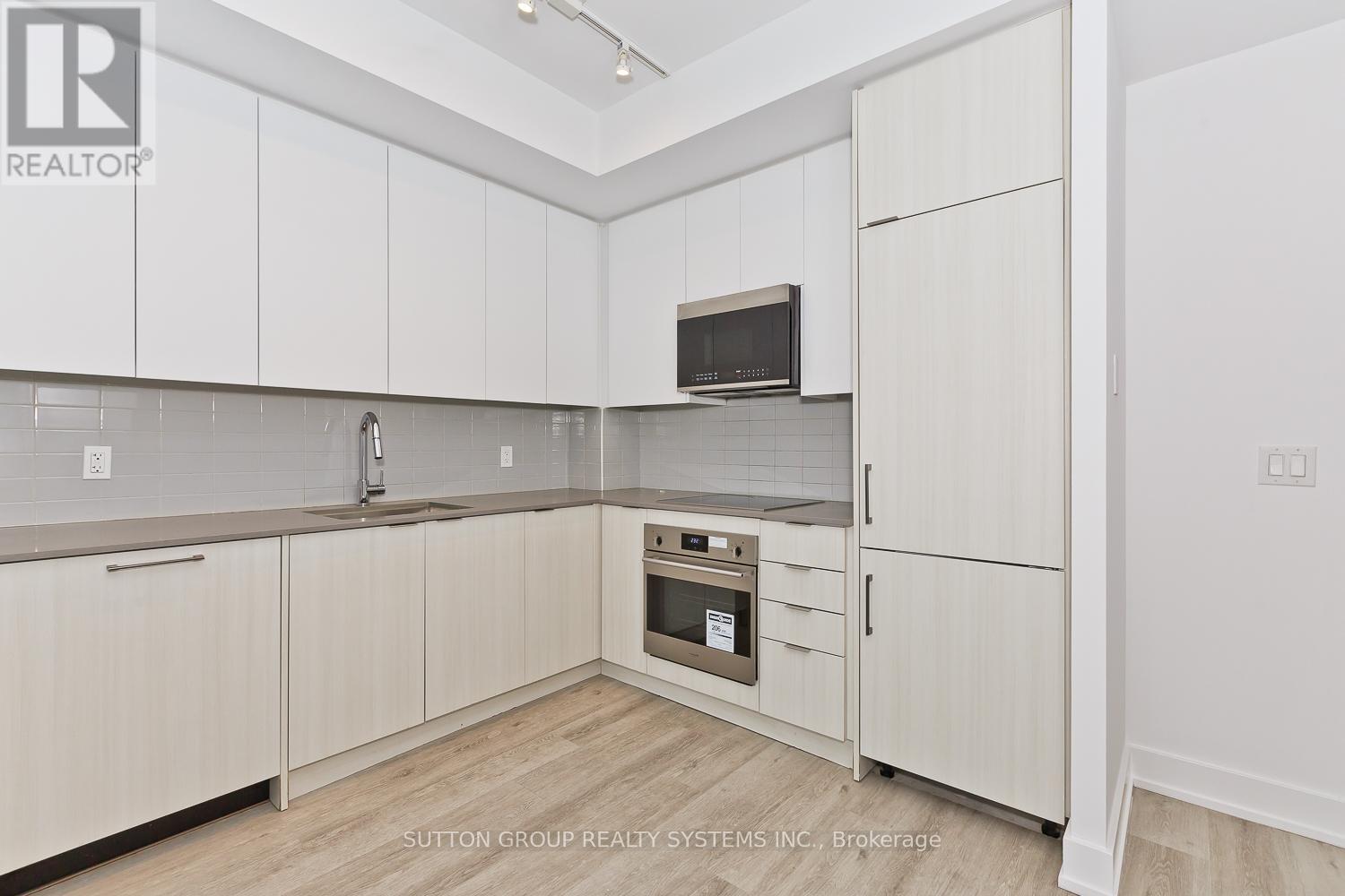1304 - 2481 Taunton Road, Oakville, Ontario  L6H 3R7 - Photo 7 - W12205103