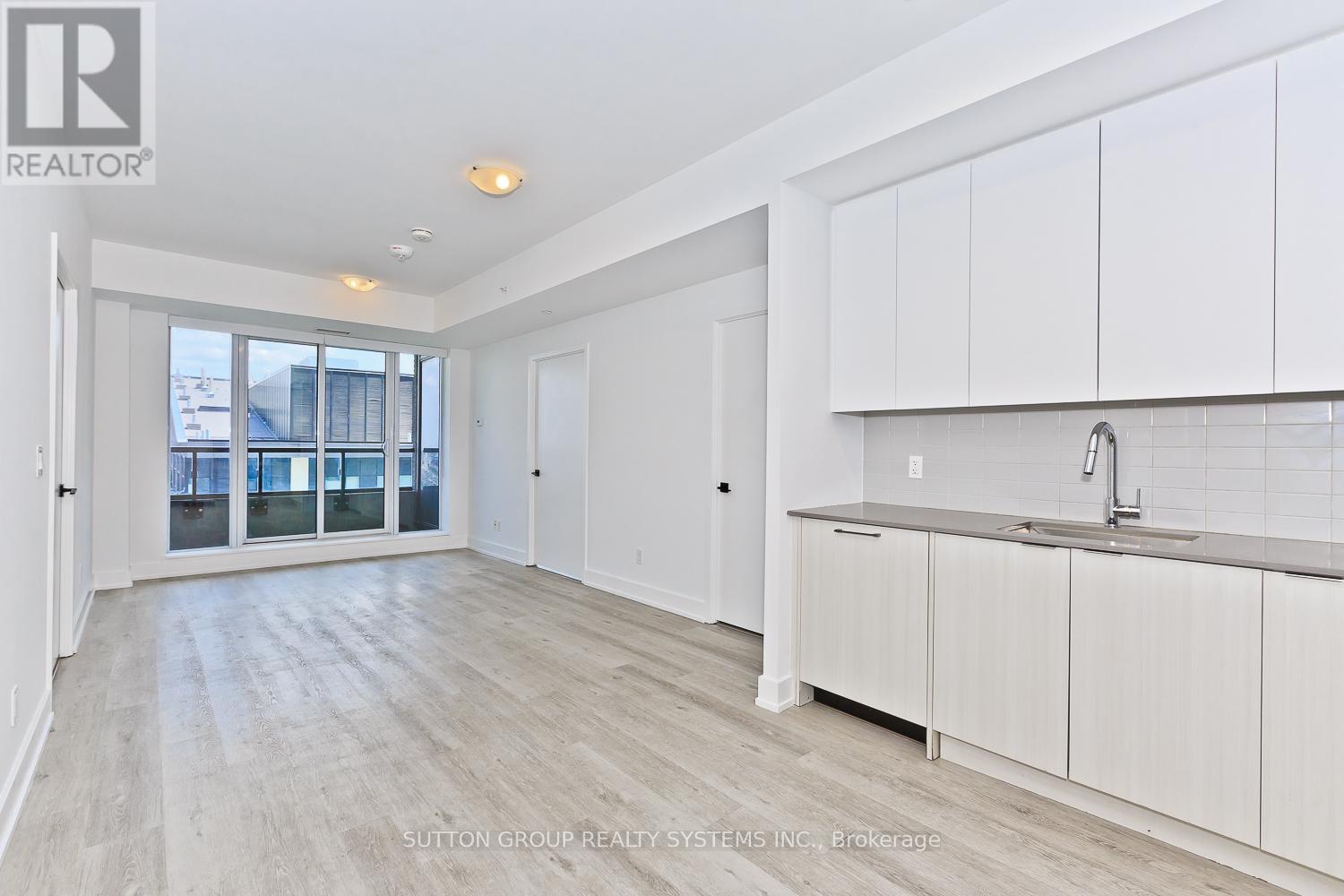 1304 - 2481 Taunton Road, Oakville, Ontario  L6H 3R7 - Photo 8 - W12205103