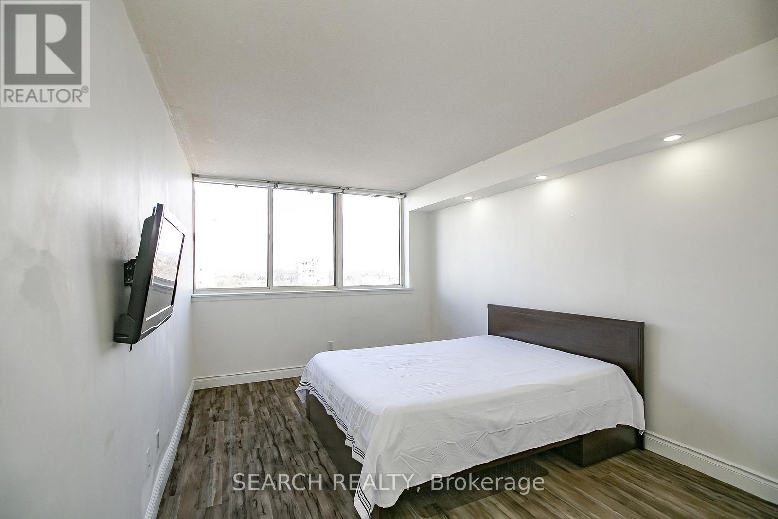 906 - 1360 Rathburn Road E, Mississauga, Ontario  L4W 4H4 - Photo 27 - W12132294