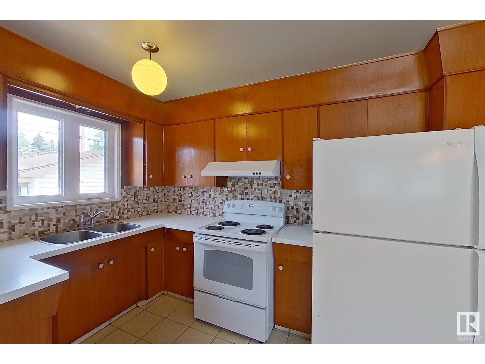 7104 132 Av Nw Nw, Edmonton, Alberta  T5C 2A6 - Photo 14 - E4441177