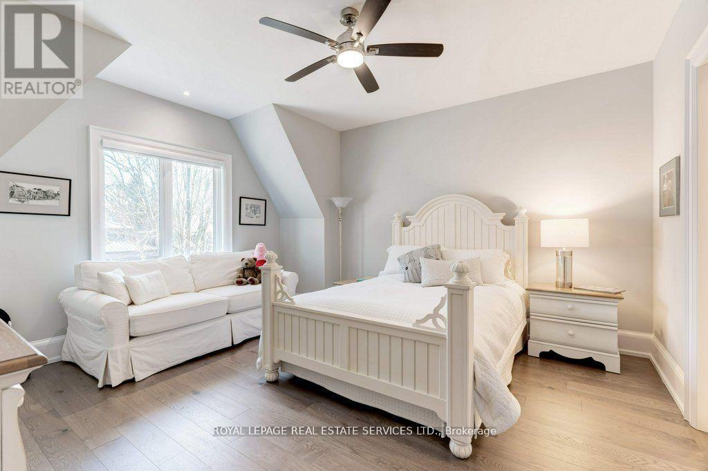 284 Douglas Avenue, Oakville, Ontario  L6J 3S4 - Photo 23 - W12191135