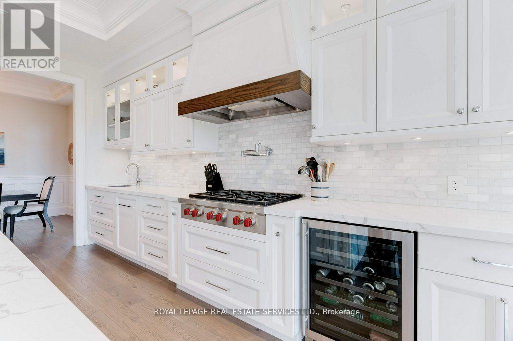 Property at 284 DOUGLAS AVENUE image 4
