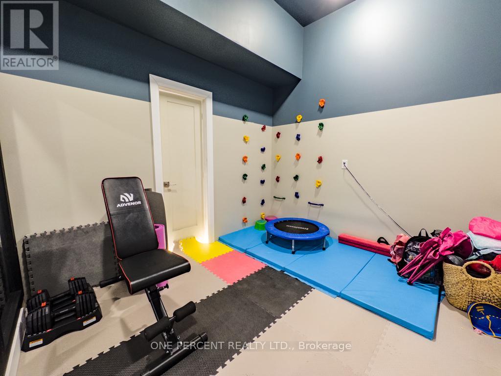 835 Queen Street, Gananoque, Ontario  K7G 2B5 - Photo 31 - X12188181