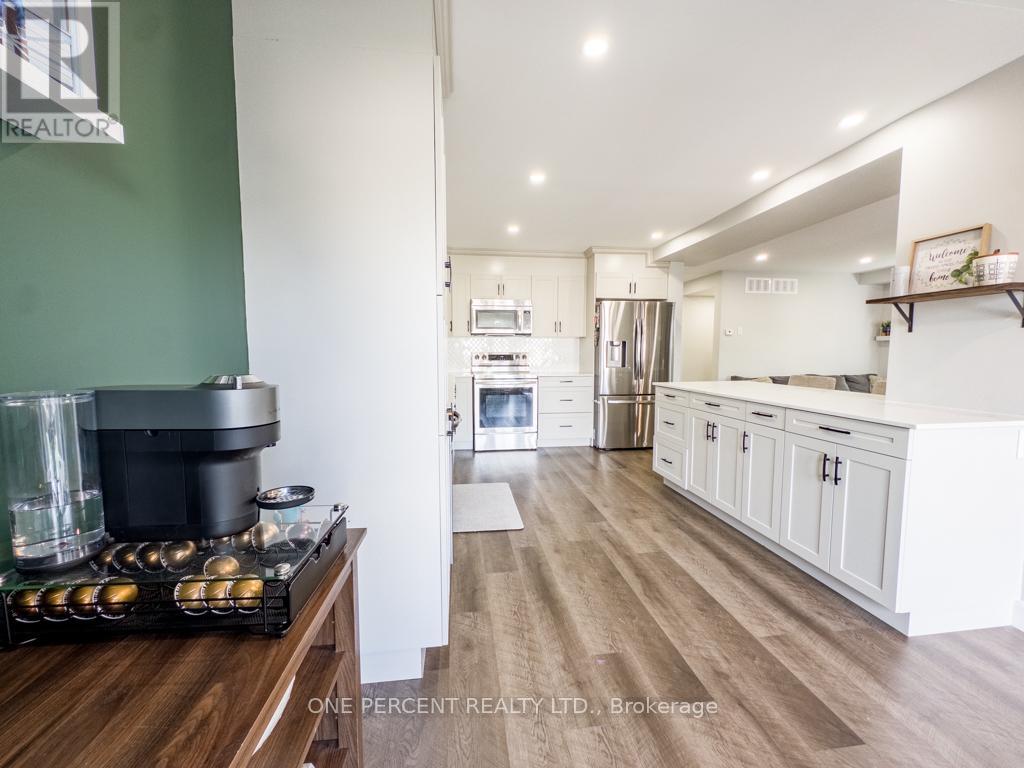 835 Queen Street, Gananoque, Ontario  K7G 2B5 - Photo 11 - X12188181
