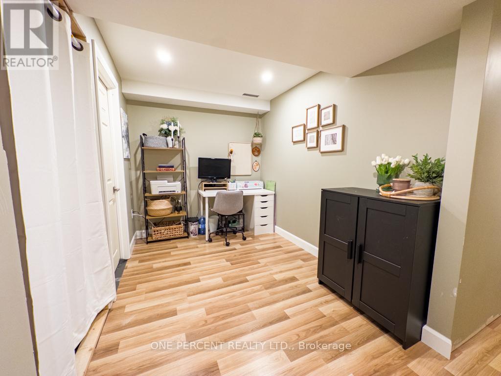 835 Queen Street, Gananoque, Ontario  K7G 2B5 - Photo 27 - X12188181