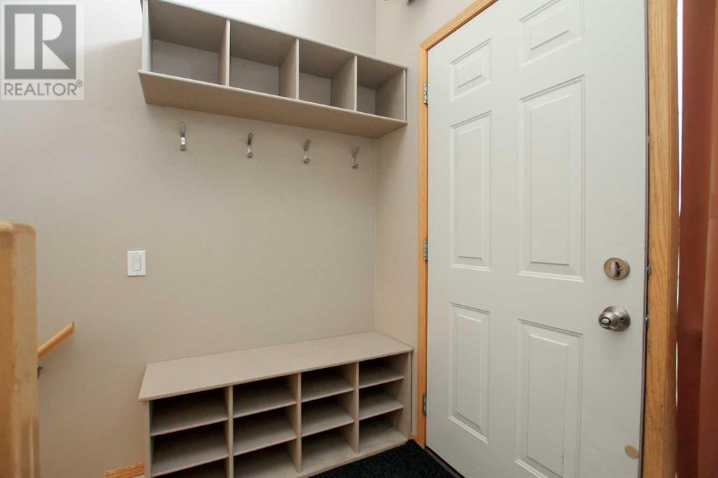Property at 103 Lyons Close image 2