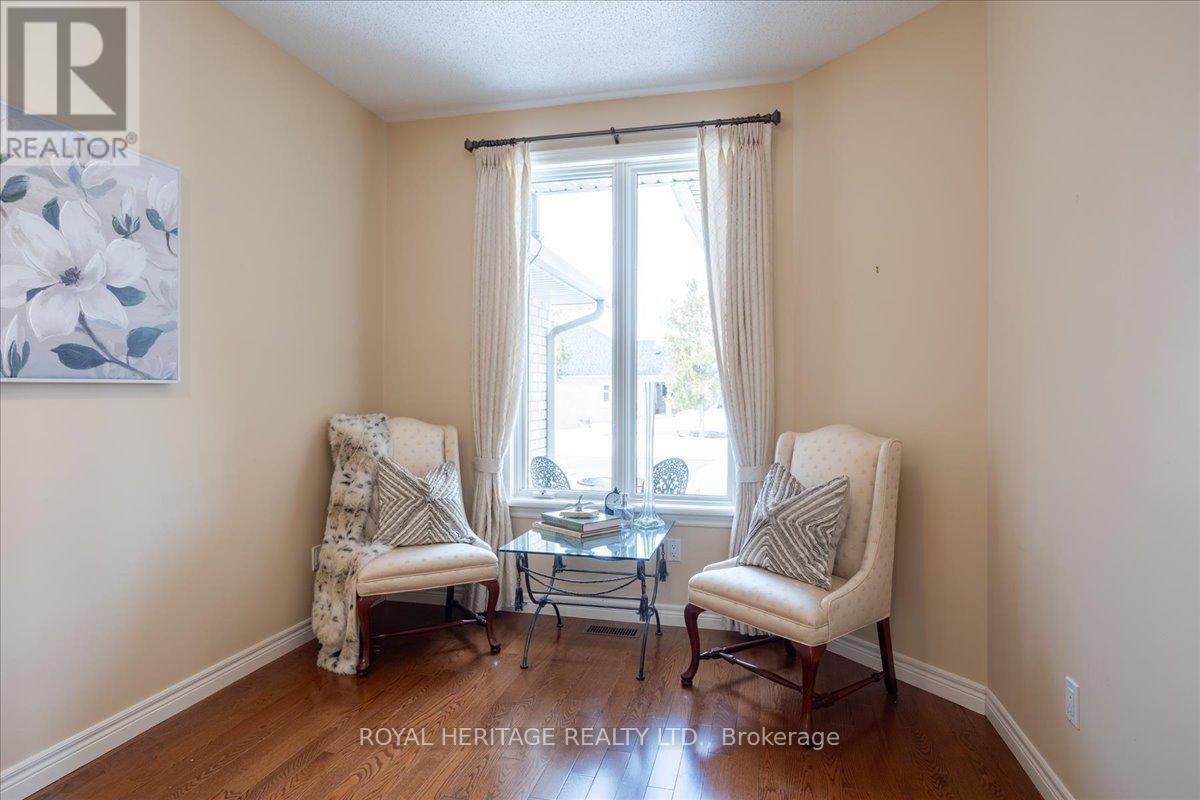51 South Harbour Drive, Kawartha Lakes, Ontario  K0M 1A0 - Photo 7 - X12186913