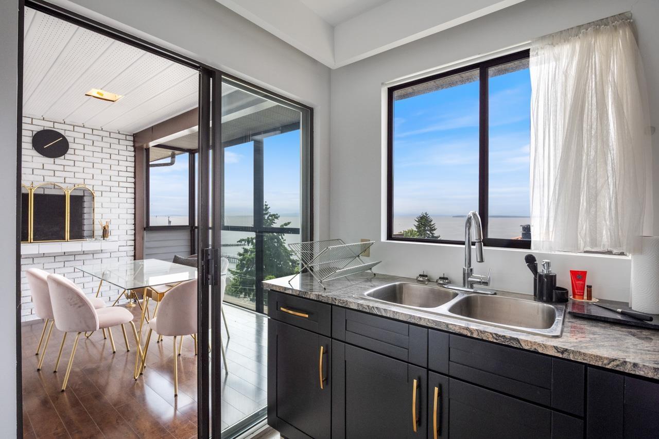 Property at 15135 COLUMBIA AVENUE image 4