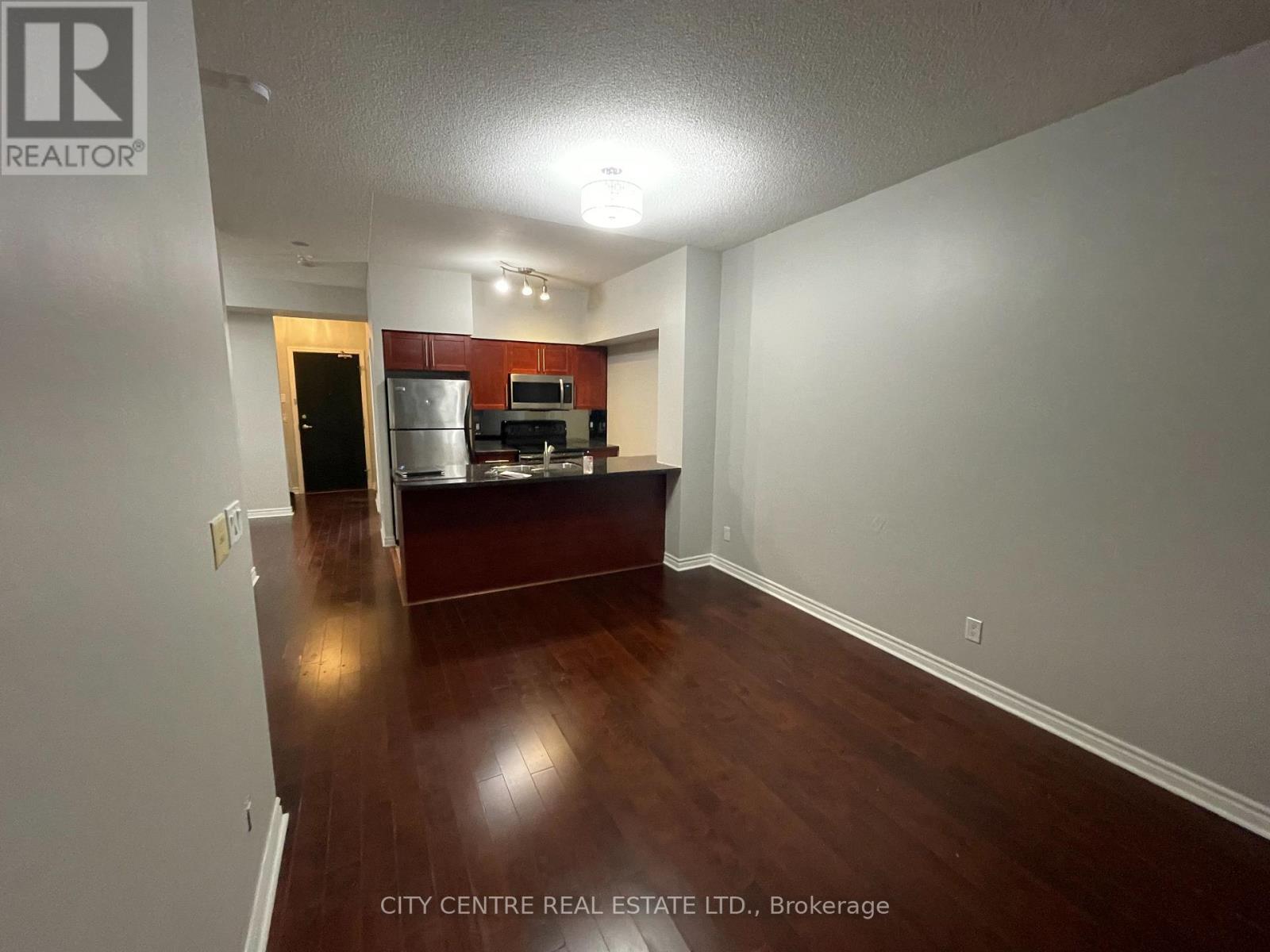 1703 - 388 Prince Of Wales Drive, Mississauga, Ontario  L5B 0A1 - Photo 9 - W12205122