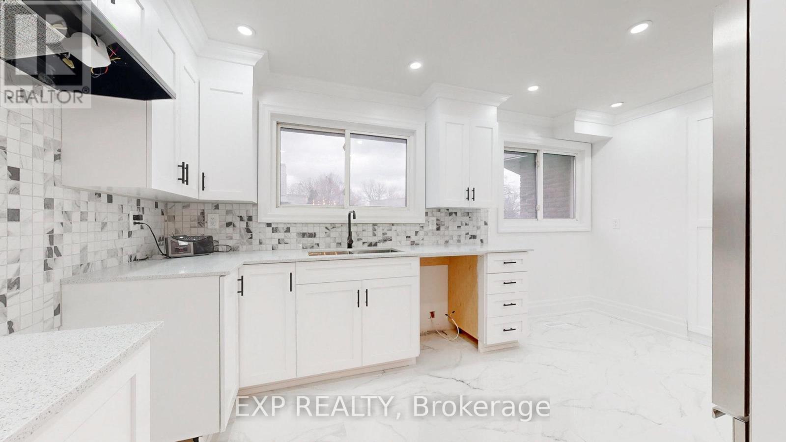 90 - 2315 Bromsgrove Road, Mississauga, Ontario  L5J 4A6 - Photo 11 - W12205128