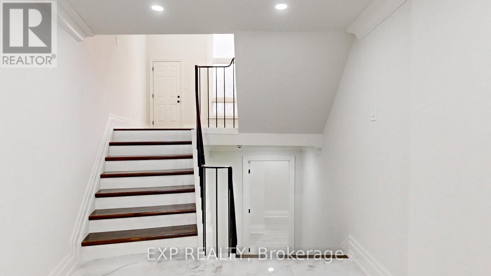 90 - 2315 Bromsgrove Road, Mississauga, Ontario  L5J 4A6 - Photo 5 - W12205128