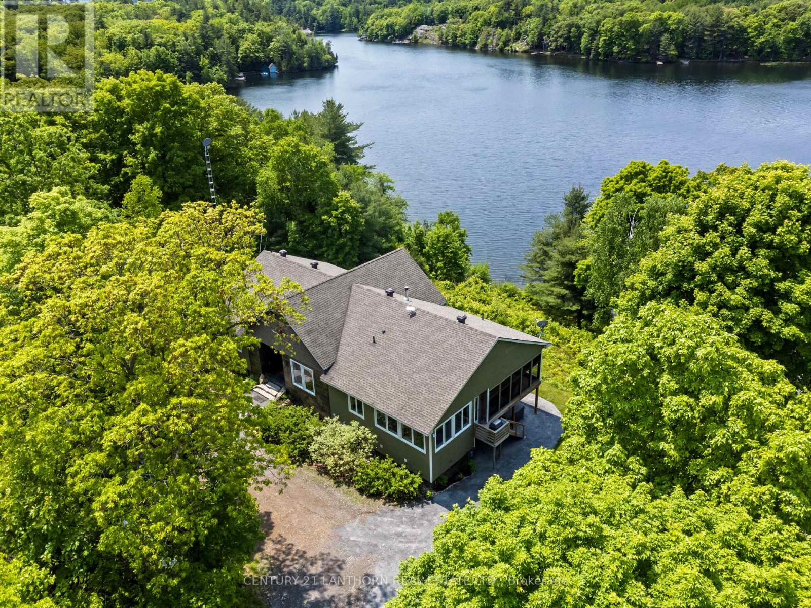 32 FOREST BREEZE LANE, Rideau Lakes, Ontario