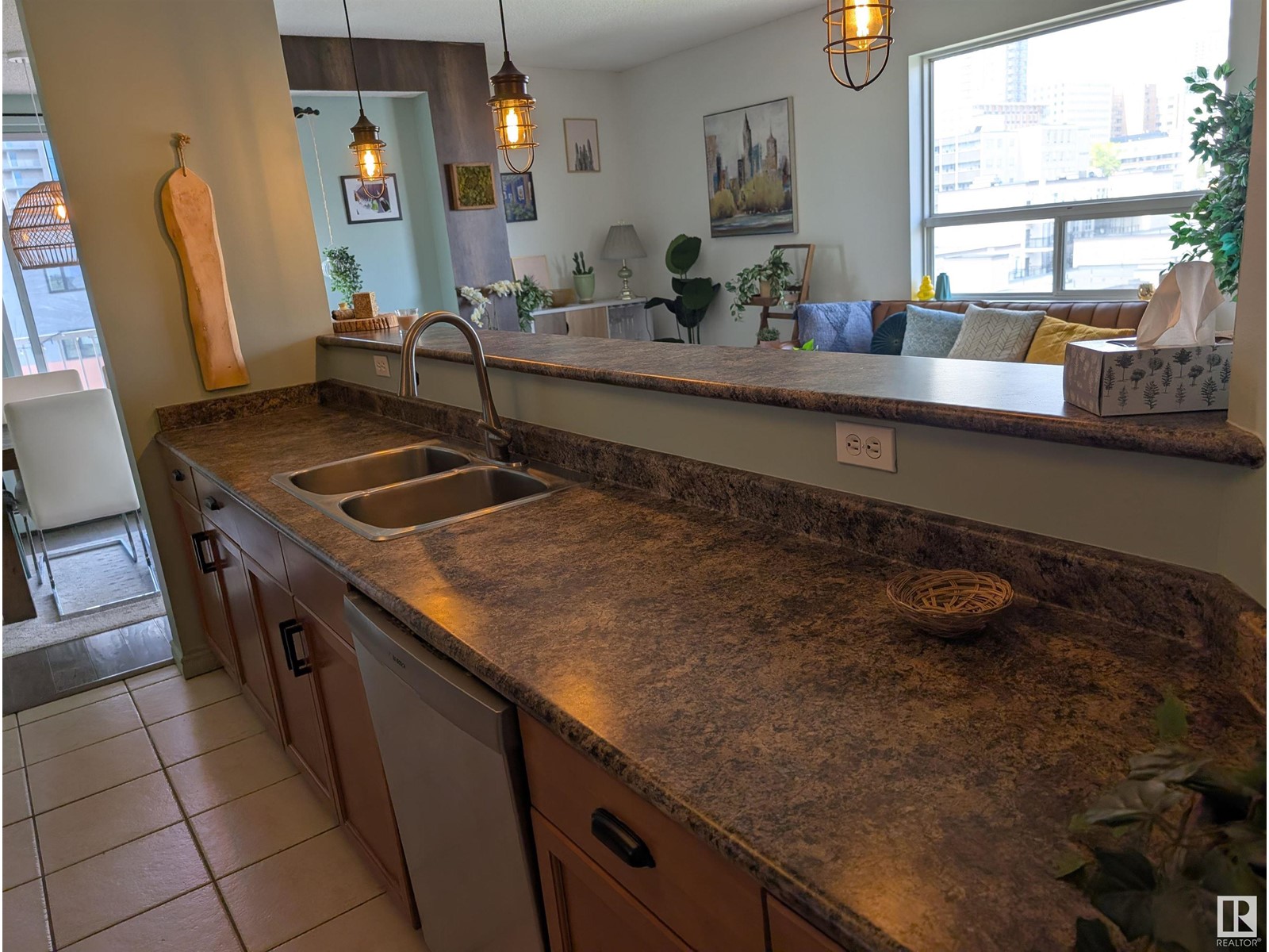 #1102 9707 105 St Nw, Edmonton, Alberta  T5K 2Y4 - Photo 13 - E4441181