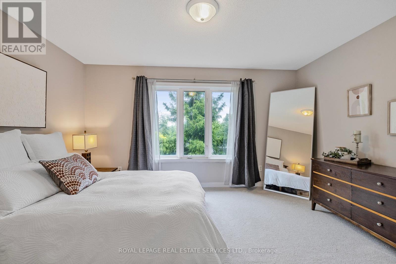 4280 Ingram Common, Burlington, Ontario  L7L 0C4 - Photo 16 - W12204844