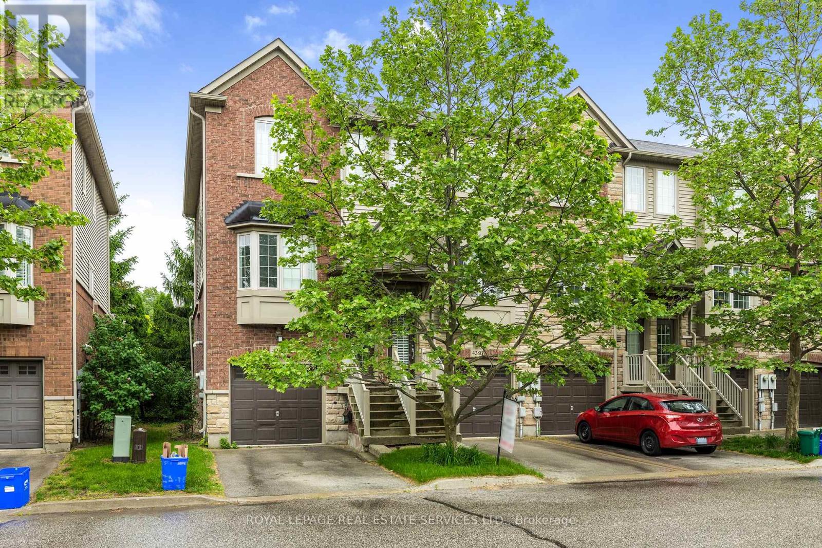 4280 Ingram Common, Burlington, Ontario  L7L 0C4 - Photo 2 - W12204844