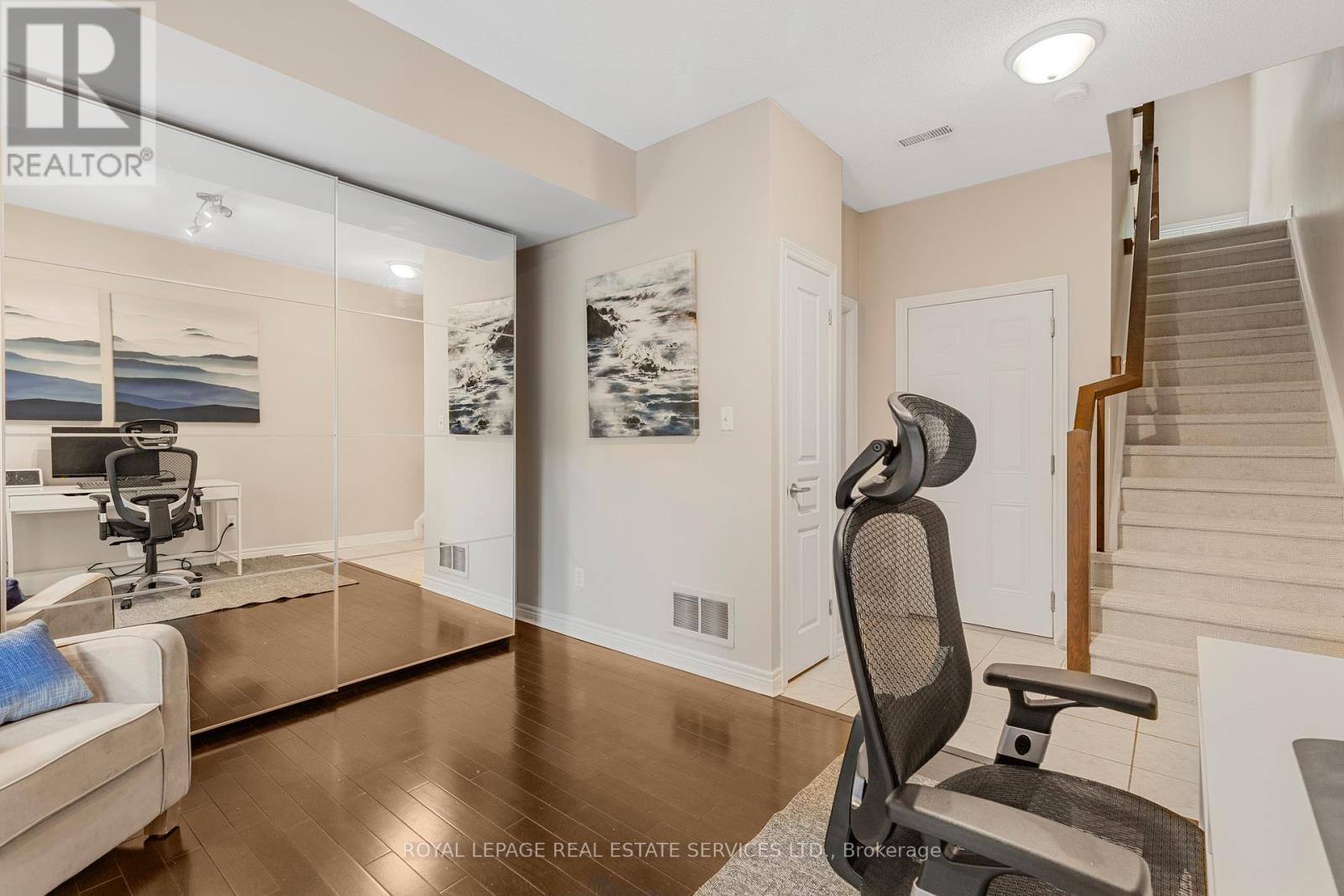 4280 Ingram Common, Burlington, Ontario  L7L 0C4 - Photo 24 - W12204844