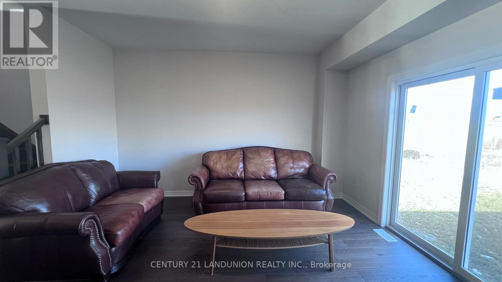 Property at 39 MEADOWLARK DRIVE image 4