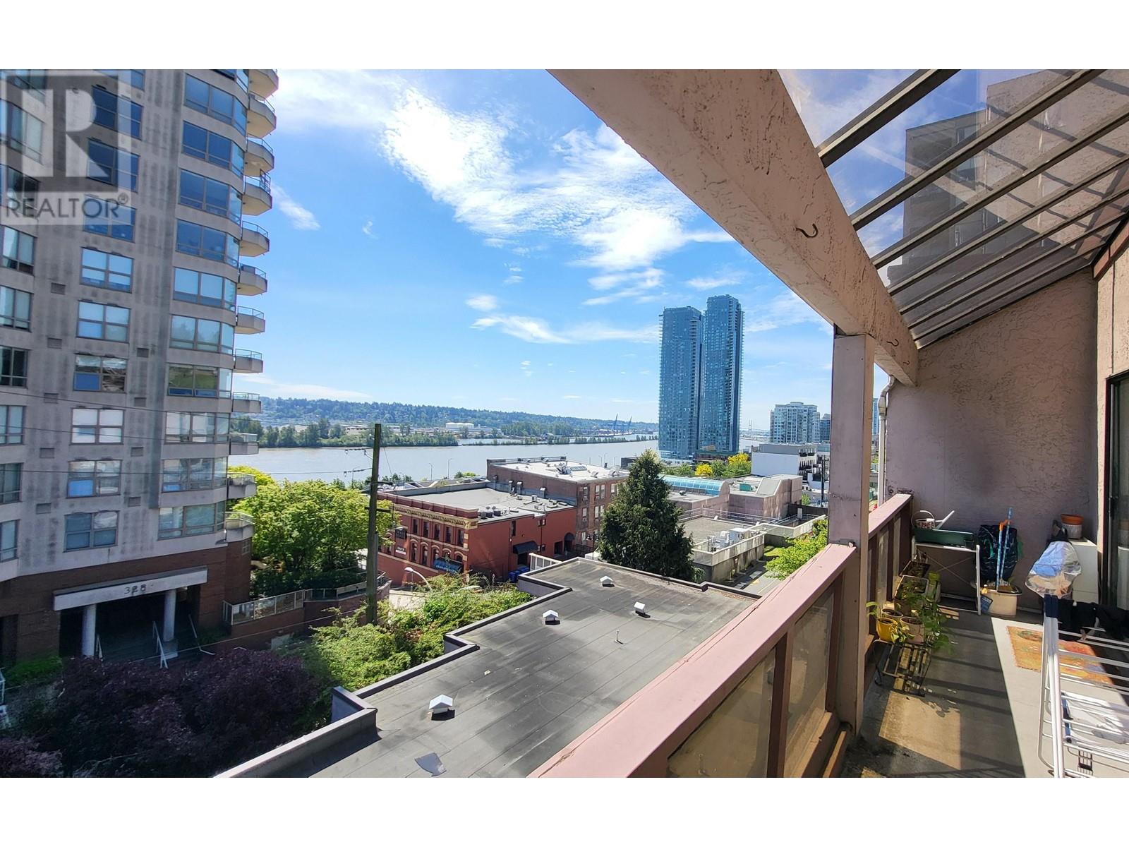 307 45 Fourth Street, New Westminster, British Columbia  V3L 5H7 - Photo 3 - R2999816