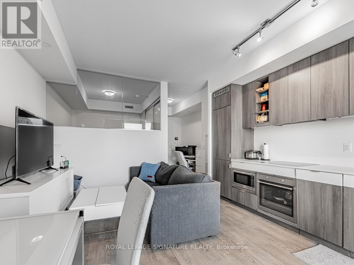 1211 - 101 Erskine Avenue, Toronto, Ontario  M4P 0C5 - Photo 12 - C12205147