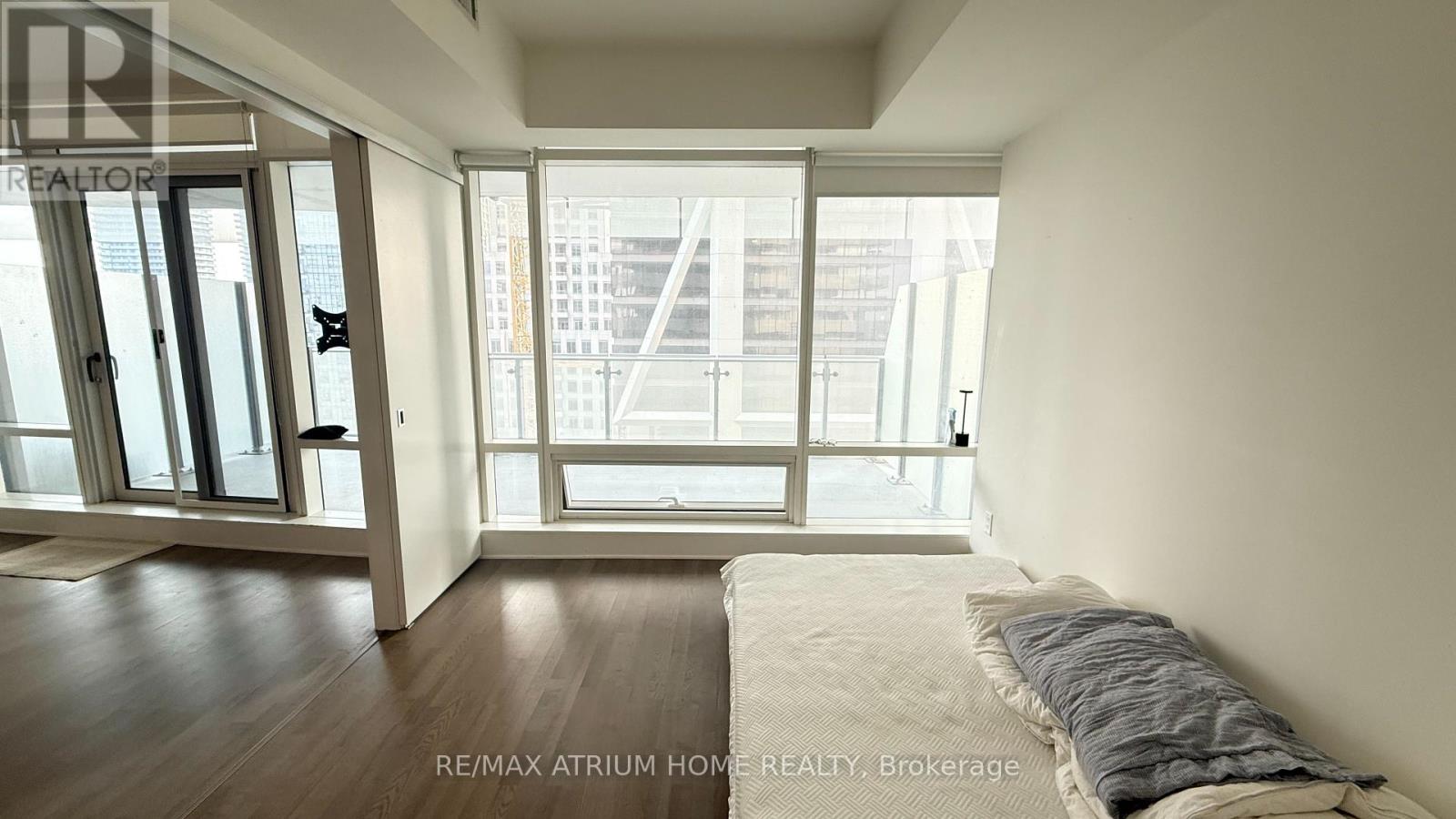 2408 - 1 Bloor Street E, Toronto, Ontario  M4W 1A9 - Photo 12 - C12205149