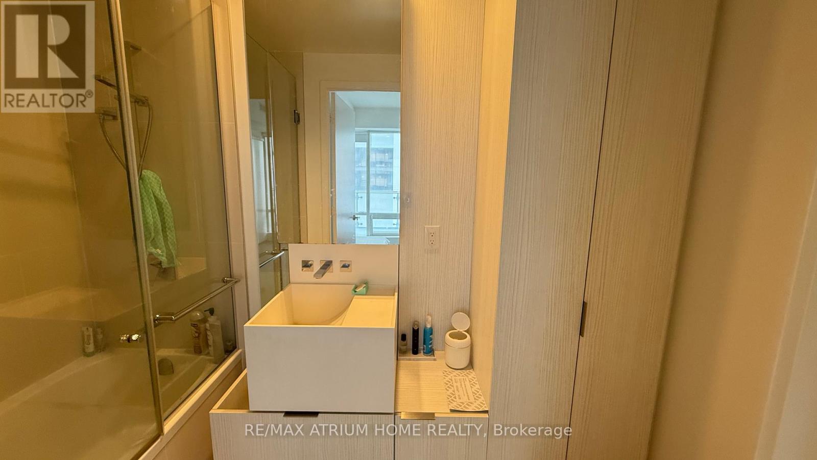 2408 - 1 Bloor Street E, Toronto, Ontario  M4W 1A9 - Photo 15 - C12205149