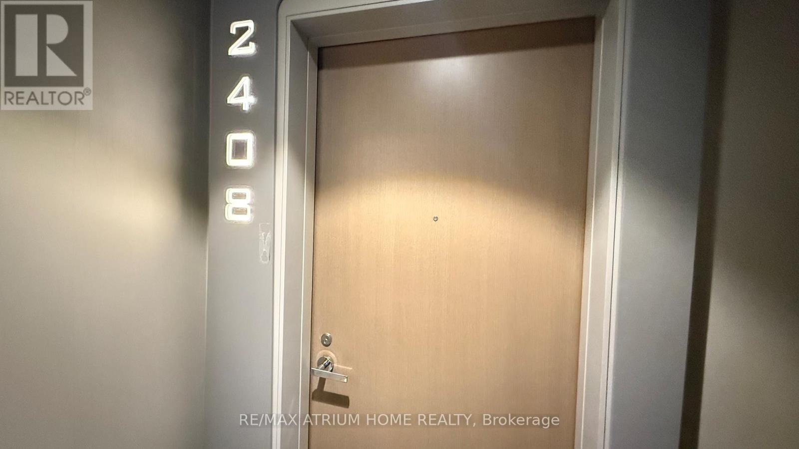 2408 - 1 Bloor Street E, Toronto, Ontario  M4W 1A9 - Photo 2 - C12205149