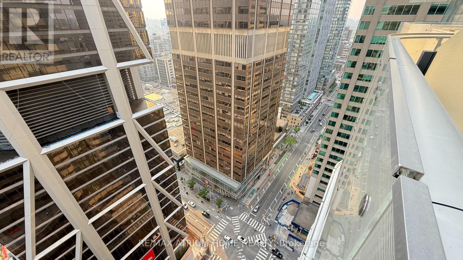 2408 - 1 Bloor Street E, Toronto, Ontario  M4W 1A9 - Photo 28 - C12205149