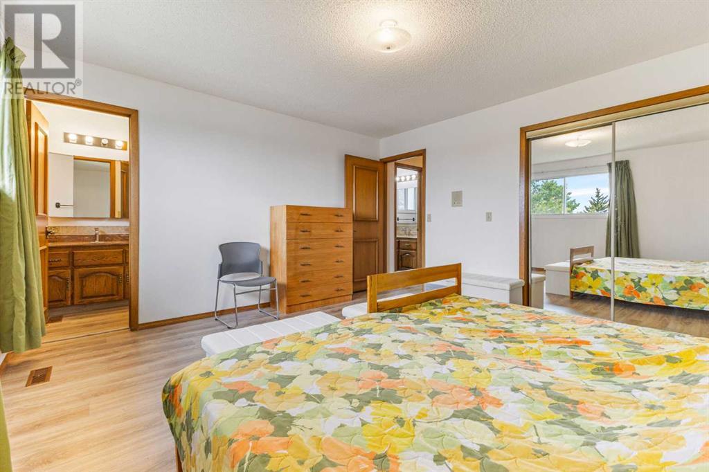 19 Edforth Way Nw, Calgary, Alberta  T3A 3V5 - Photo 29 - A2227990