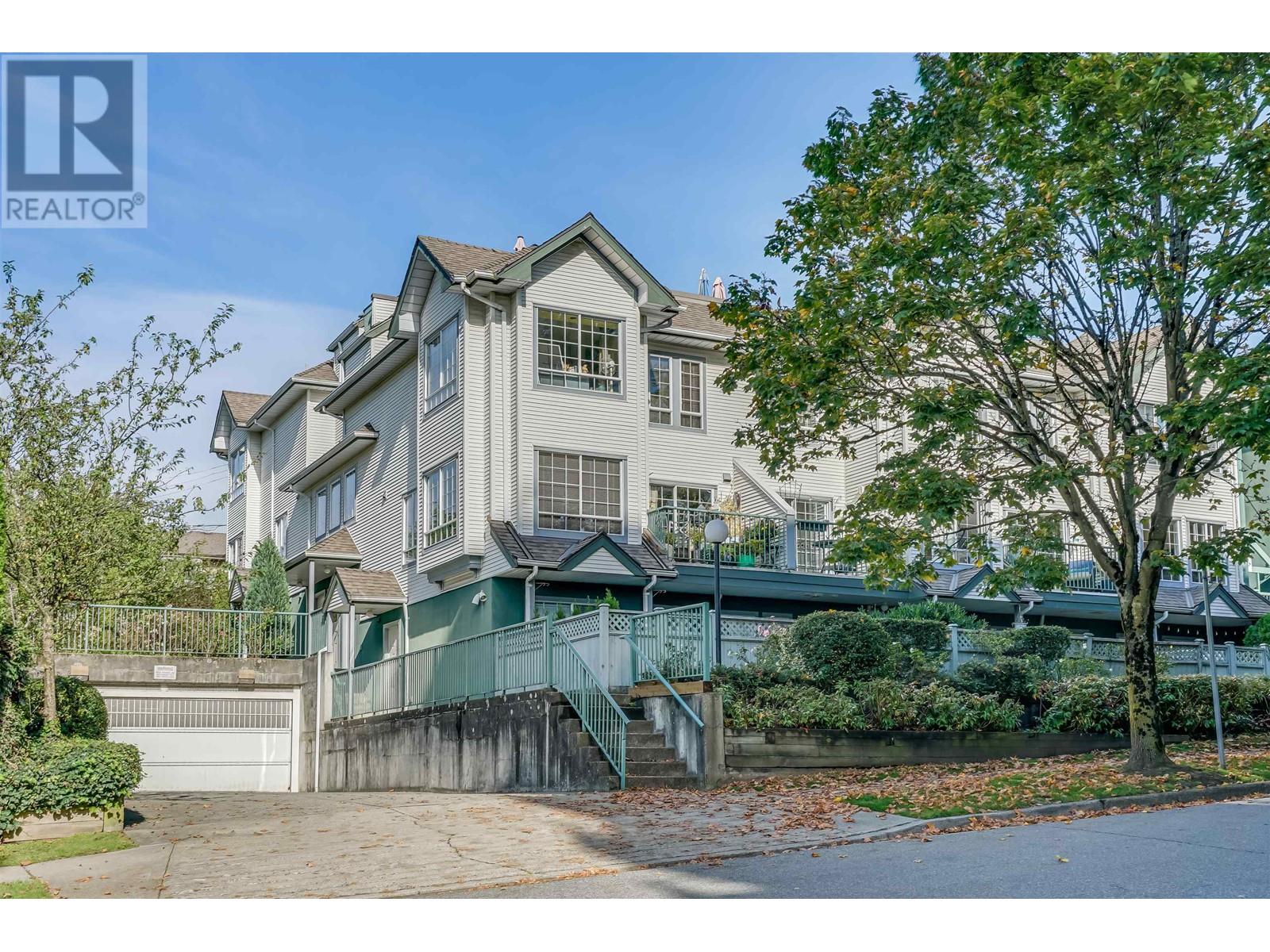 Listing Picture 33 of 35 : 107 3755 ALBERT STREET, Burnaby / 本拿比 - 魯藝地產 Yvonne Lu Group - MLS Medallion Club Member