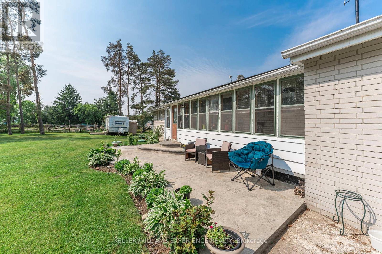 Property at 7106 COUNTY ROAD 56 image 4