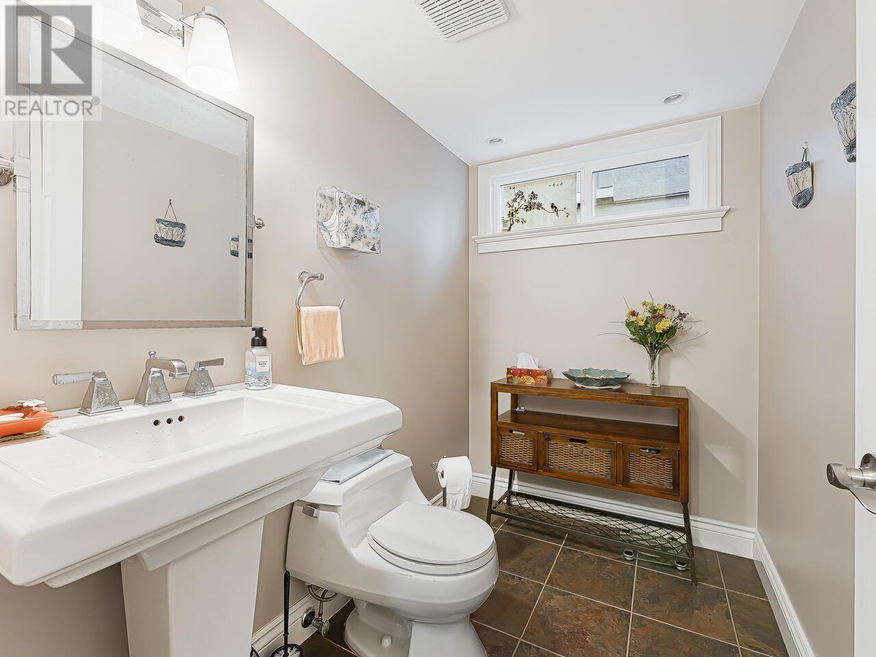 5375 Opal Place, Richmond, British Columbia  V7C 5B4 - Photo 14 - R3012089