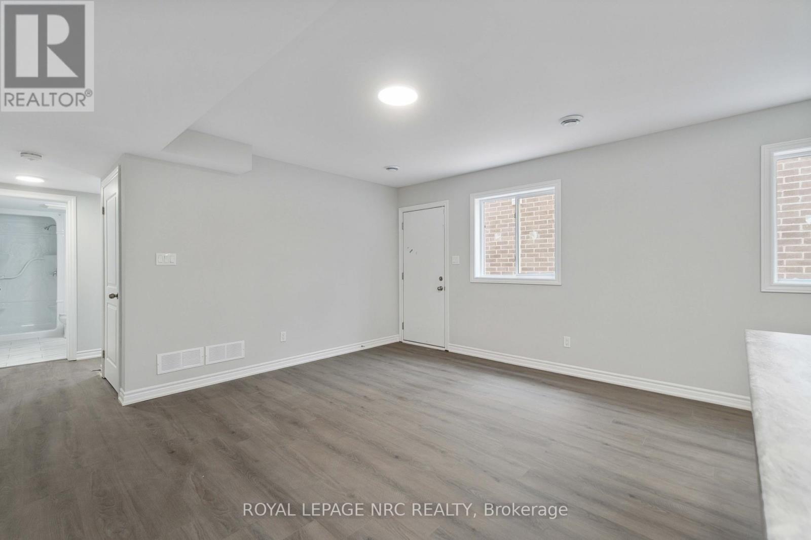71 Superior Street, Welland (Dain City), Ontario  L3B 3A6 - Photo 39 - X12205165