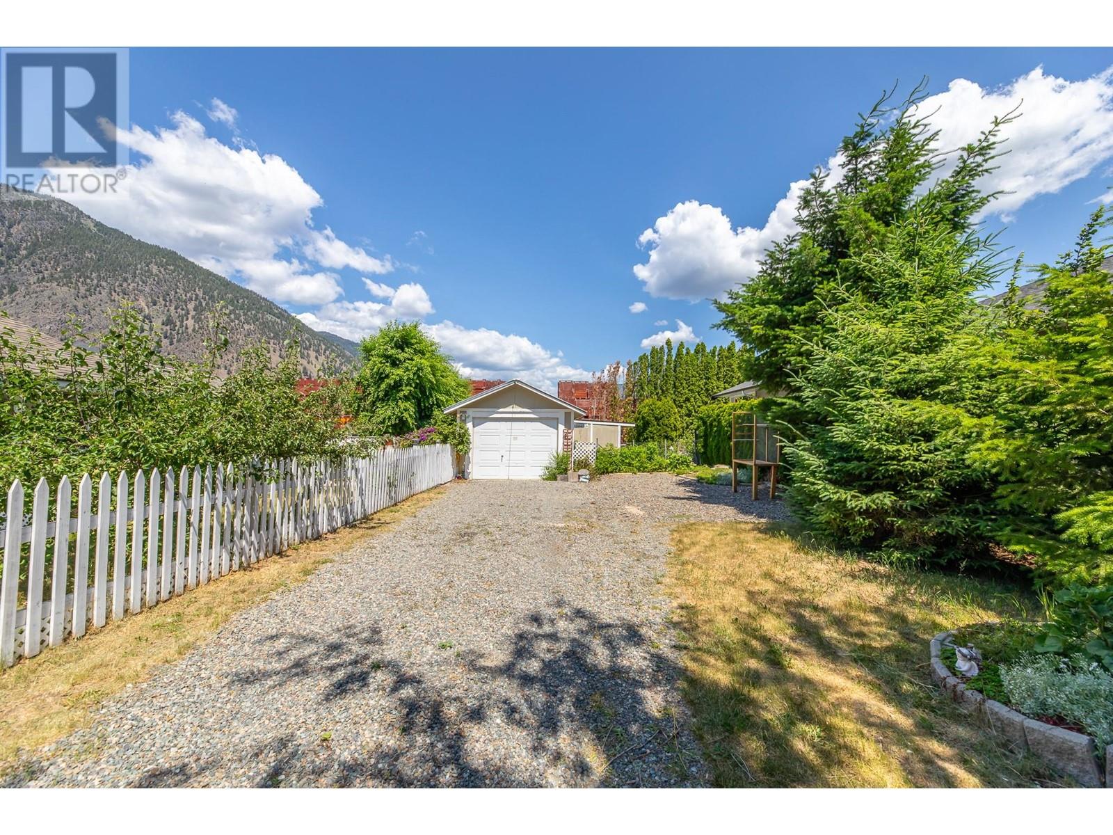 506 10th Avenue, Keremeos, British Columbia  V0X 1N3 - Photo 40 - 10340891
