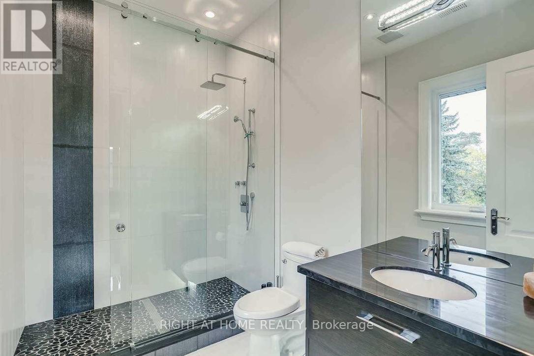 56 May Avenue, Richmond Hill, Ontario  L4C 3S6 - Photo 16 - N12205157
