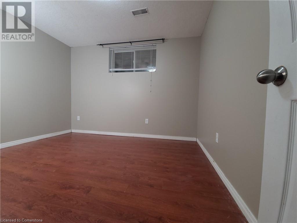 12 Peer Drive Unit# Basement, Guelph, Ontario  N1C 1G9 - Photo 11 - 40738752