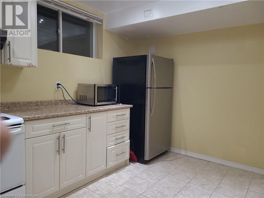 12 Peer Drive Unit# Basement, Guelph, Ontario  N1C 1G9 - Photo 8 - 40738752