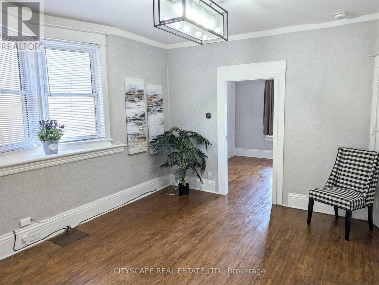 Main Floor & Lower Level - 791 Dufferin Street, Toronto, Ontario  M6H 3K8 - Photo 11 - C12205172