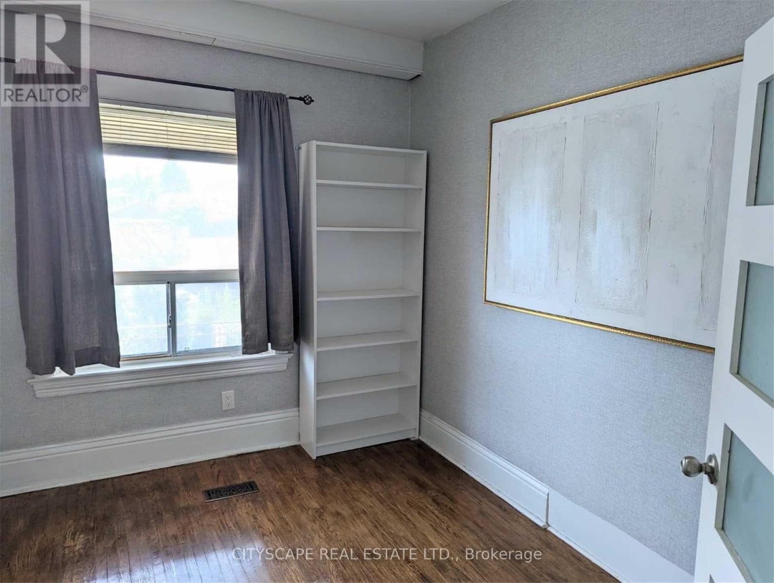 Main Floor & Lower Level - 791 Dufferin Street, Toronto, Ontario  M6H 3K8 - Photo 12 - C12205172