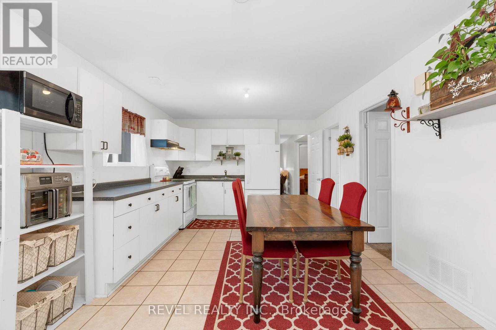 6 Park Road, Essa, Ontario  L0M 1B2 - Photo 26 - N12203940