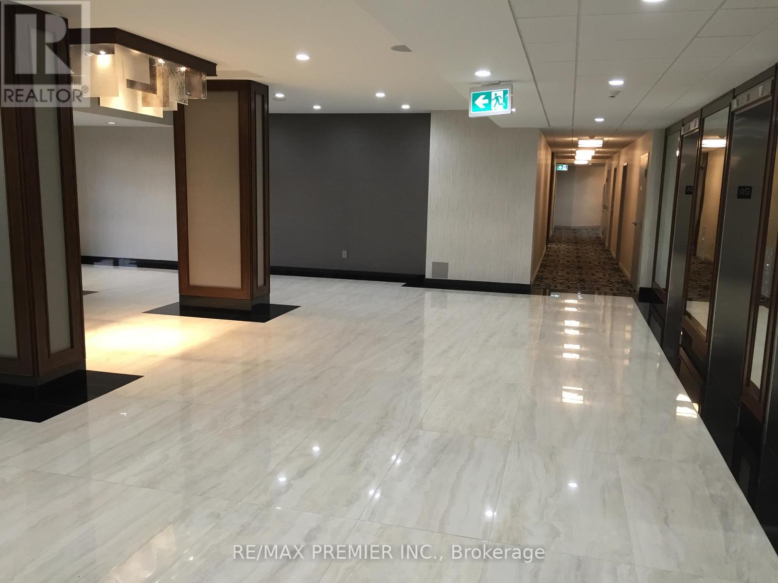 2003 - 350 Rathburn Road W, Mississauga, Ontario  L5B 3Y2 - Photo 13 - W12196589