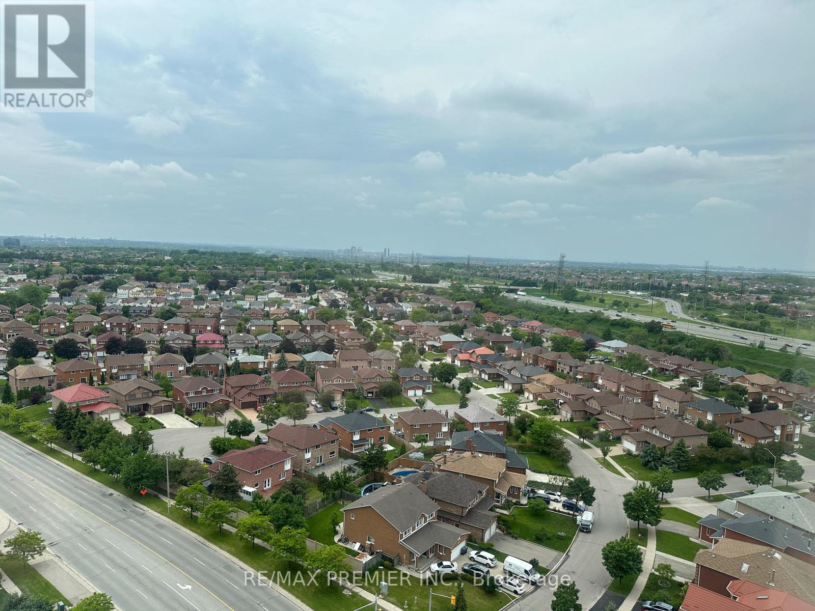 2003 - 350 Rathburn Road W, Mississauga, Ontario  L5B 3Y2 - Photo 32 - W12196589