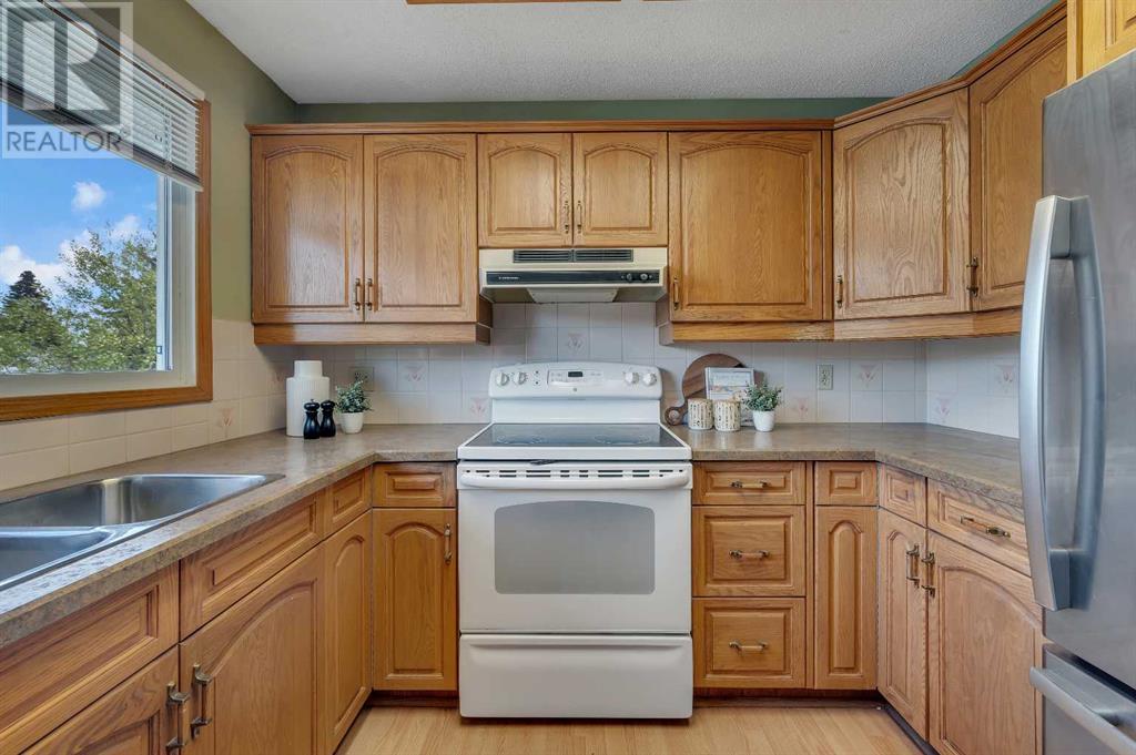 4823 34 Avenue Ne, Calgary, Alberta  T1Y 1R7 - Photo 23 - A2223134