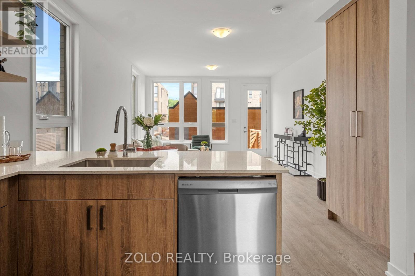 30 Deep Roots Terrace, Toronto, Ontario  M6A 2L8 - Photo 13 - C12205114