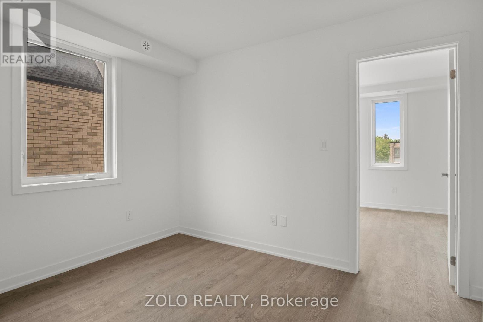 30 Deep Roots Terrace, Toronto, Ontario  M6A 2L8 - Photo 39 - C12205114