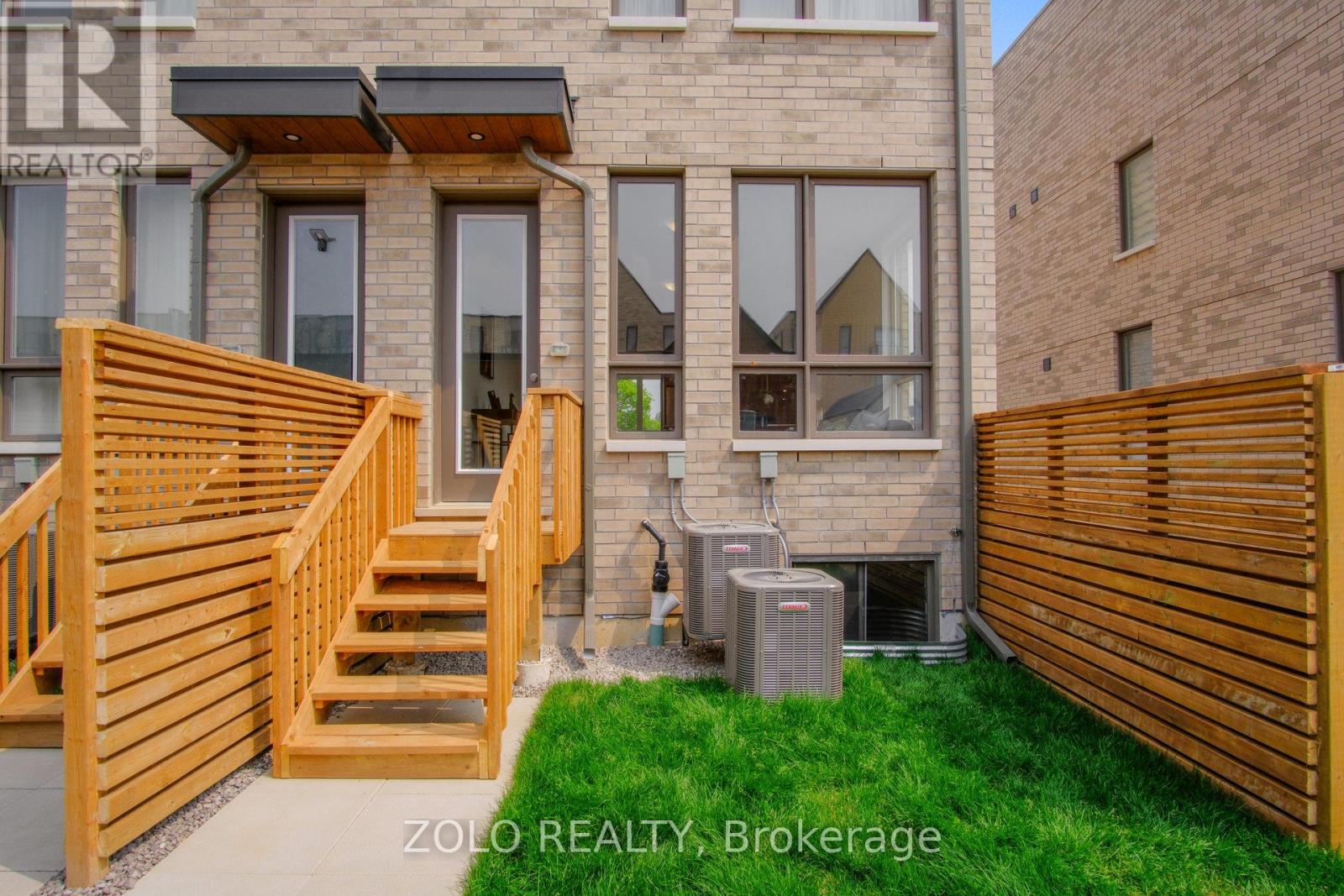 30 Deep Roots Terrace, Toronto, Ontario  M6A 2L8 - Photo 40 - C12205114