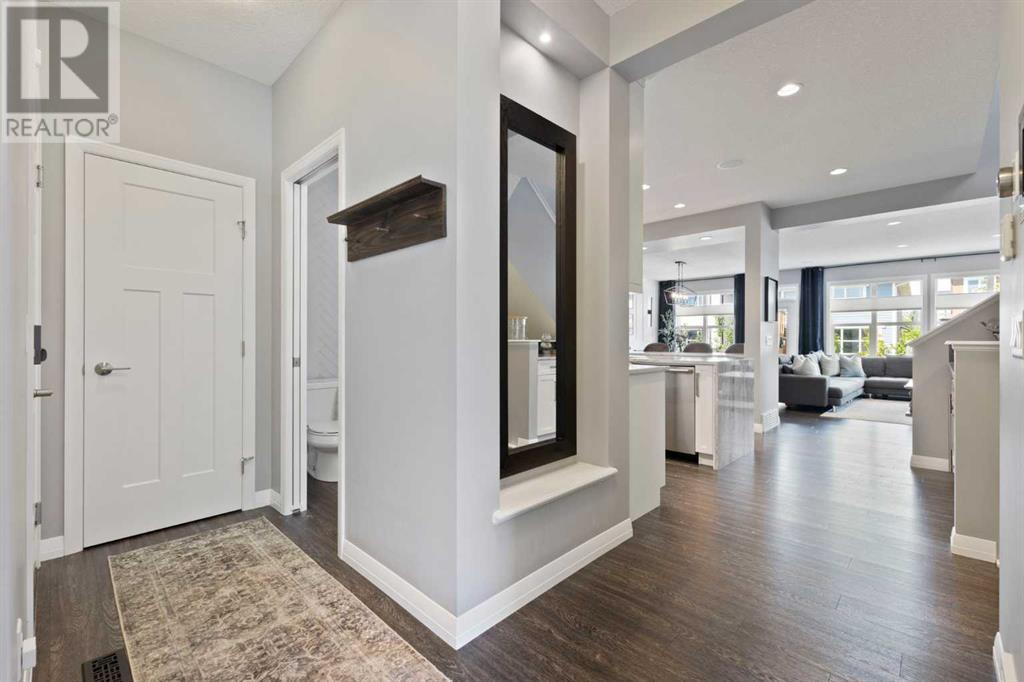 204 Masters Rise Se, Calgary, Alberta  T3M 2L4 - Photo 7 - A2225432
