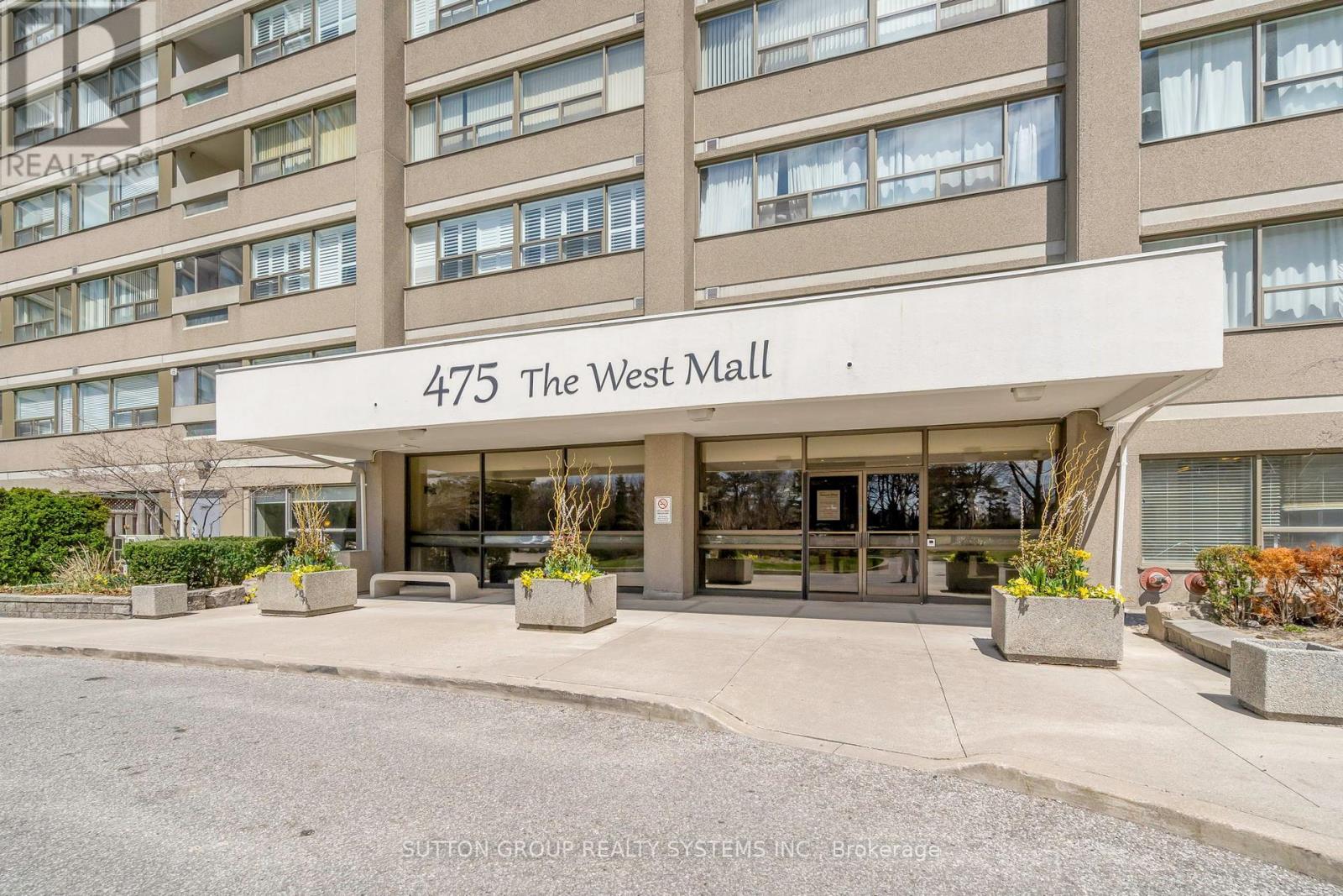 920 - 475 The West Mall, Toronto, Ontario  M9C 4Z3 - Photo 3 - W12205185
