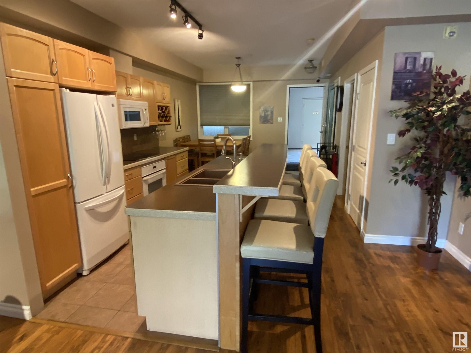 #109 9804 101 St Nw, Edmonton, Alberta  T5K 2X3 - Photo 12 - E4422629