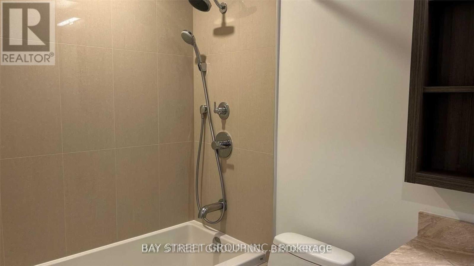 1602 - 115 Blue Jays Way W, Toronto, Ontario  M5V 0N4 - Photo 13 - C12205190